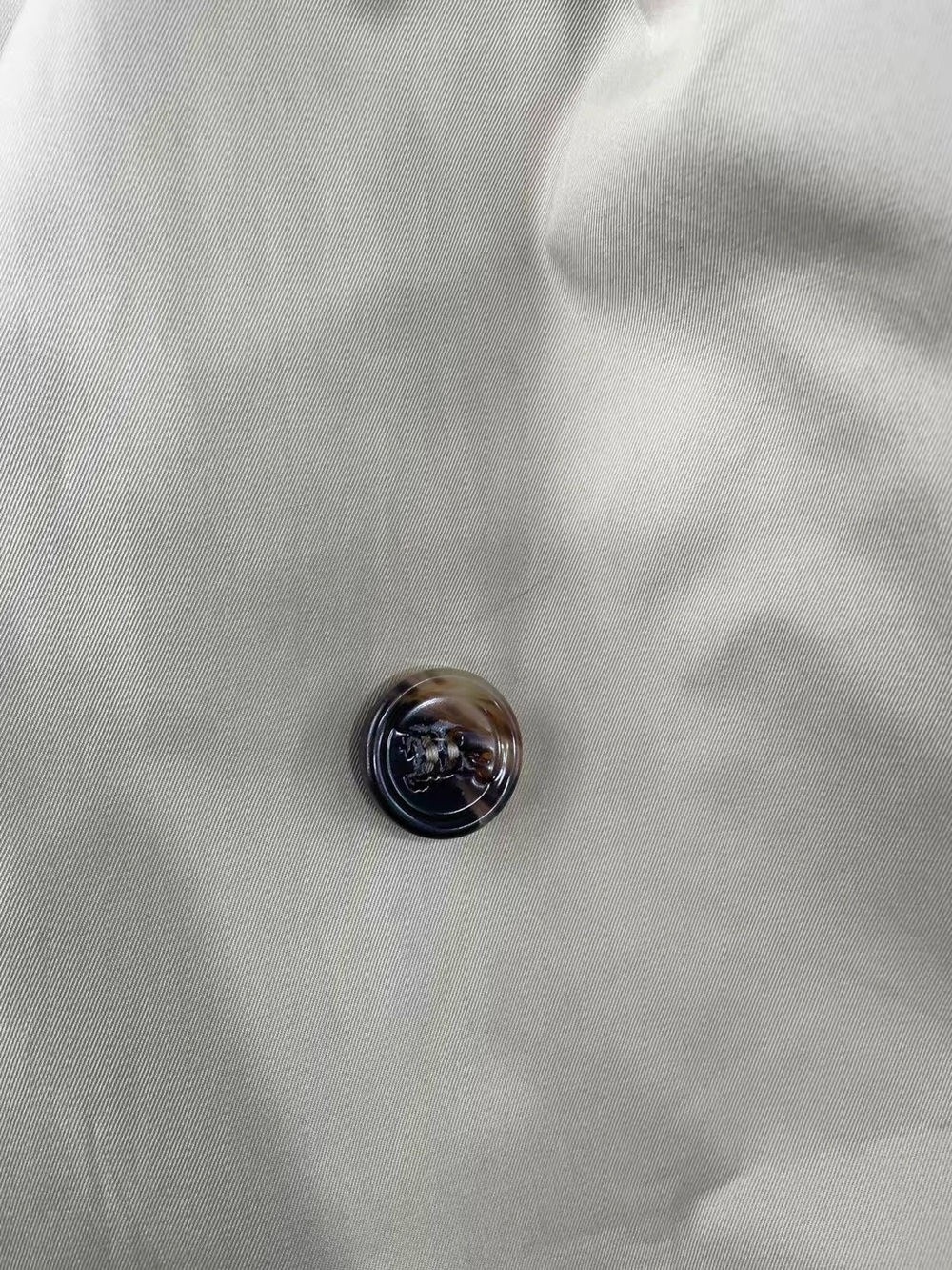 Burberry women's Beige Trench Coat - Picture 10 of 16